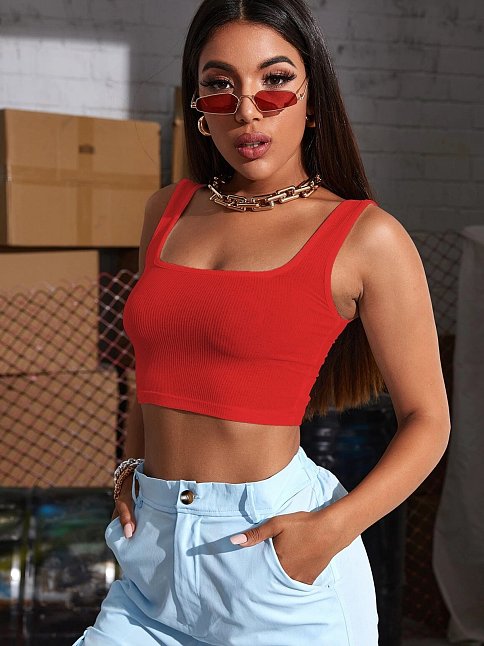 Kadın Kırmızı Kalın Askılı Crop Top Büstiyer – Modern Ve Şık Tasarım