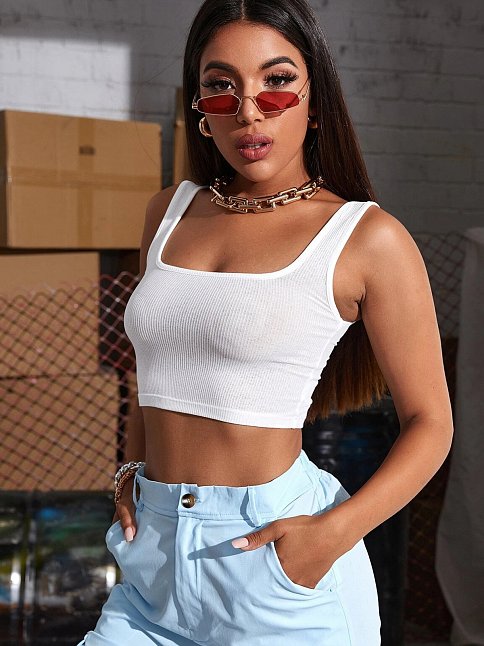Kadın Beyaz Kalın Askılı Crop Top Büstiyer – Modern Ve Şık Tasarım