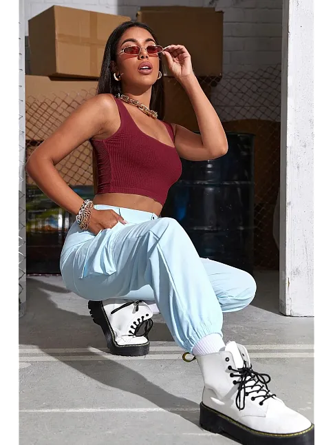 Kadın Bordo Kalın Askılı Crop Top Büstiyer – Modern Ve Şık Tasarım