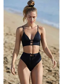 Kadın Siyah Yüksek Bel Özel Bikini Takımı – Modern, Konforlu Ve Günlük Kombinlere Uygun