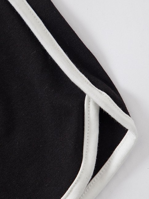Kadın Siyah Askılı Crop Top Ve Şortlu Gecelik Takım