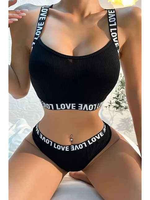 Kadın Siyah Çapraz Sırt Ve Love Yazı Detaylı Iç Çamaşır Takımı – Modern, Konforlu