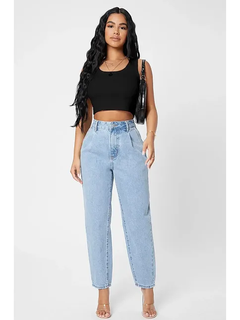Kadın Siyah Kare Yaka Crop Top Bluz – Şık, Rahat Ve Kolay Kombinlenebilir