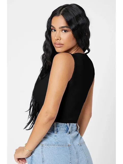 Kadın Siyah Kare Yaka Crop Top Bluz – Şık, Rahat Ve Kolay Kombinlenebilir