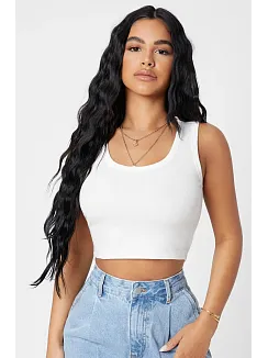 Kadın Beyaz Kare Yaka Crop Top Bluz – Şık, Rahat Ve Kolay Kombinlenebilir