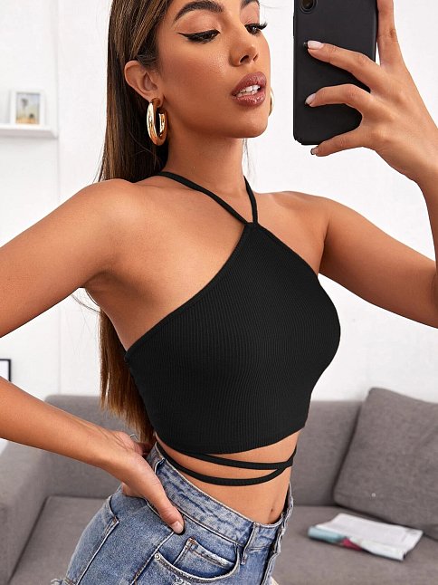 Kadın Siyah Sırtı Açık Boyundan Çapraz Bağlamalı Crop Top Bluz – Şık, Rahat Ve Kolay Kombinlenebilir