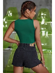 Kadın Yeşil Kare Yaka Crop Top Bluz – Şık, Rahat Ve Kolay Kombinlenebilir