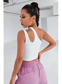 Kadın Beyaz Tek Omuz Cut Out Detaylı Crop Top Bluz – Şık, Rahat Ve Kolay Kombinlenebilir