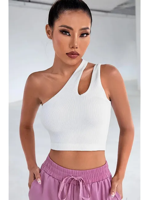 Kadın Beyaz Tek Omuz Cut Out Detaylı Crop Top Bluz – Şık, Rahat Ve Kolay Kombinlenebilir
