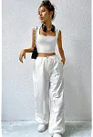 Kadın Beyaz Kare Yaka Kalınlaşan Omuz Detaylı Crop Top Bluz – Şık, Rahat Ve Kolay Kombinlenebilir