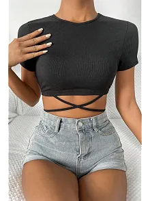 Kadın Siyah Yarım Kol Çapraz Bağlamalı Crop Top Bluz – Şık, Rahat Ve Kolay Kombinlenebilir