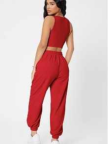 Kadın Kırmızı Kaşkorse Cepli Jogger Eşofman Altı Ve Crop Top Bluz – Şık, Rahat Ve Kolay Kombinlenebilir
