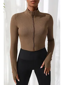 Kadın Kahverengi Uzun Kol Fermuarlı Parmak Geçme Detaylı Dik Yaka Crop Top Bluz – Şık, Rahat Ve Kolay Kombinlenebilir