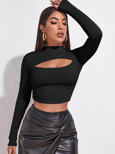 Kadın Siyah Göğüs Dekolteli Uzun Kollu Cut Out Crop Top Bluz – Şık, Rahat Ve Kolay Kombinlenebilir