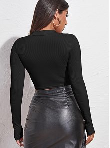 Kadın Siyah Göğüs Dekolteli Uzun Kollu Cut Out Crop Top Bluz – Şık, Rahat Ve Kolay Kombinlenebilir