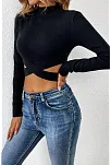 Kadın Siyah Çapraz Bel Detaylı Dik Yaka Uzun Kol Crop Top Bluz – Şık, Rahat Ve Kolay Kombinlenebilir