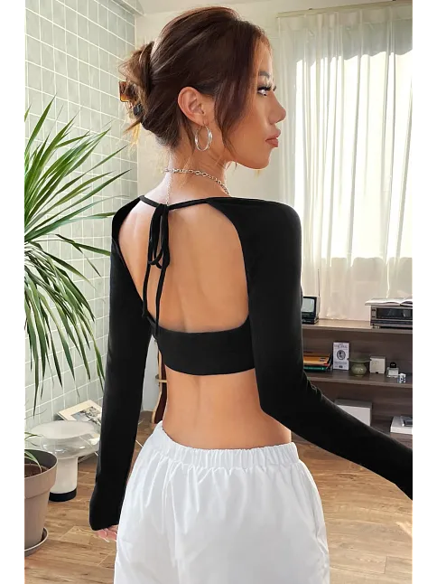 Kadın Siyah Uzun Kol Göğüs Ve Sırt Dekolteli Crop Top Bluz – Şık, Rahat Ve Kolay Kombinlenebilir