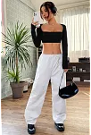 Kadın Siyah Uzun Kol Göğüs Ve Sırt Dekolteli Crop Top Bluz – Şık, Rahat Ve Kolay Kombinlenebilir