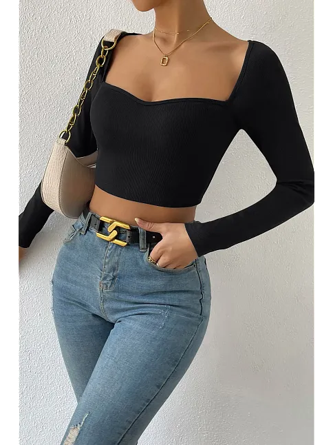 Kadın Siyah Uzun Kol Göğüs Dekolteli Şık Crop Top Bluz – Şık, Rahat Ve Kolay Kombinlenebilir