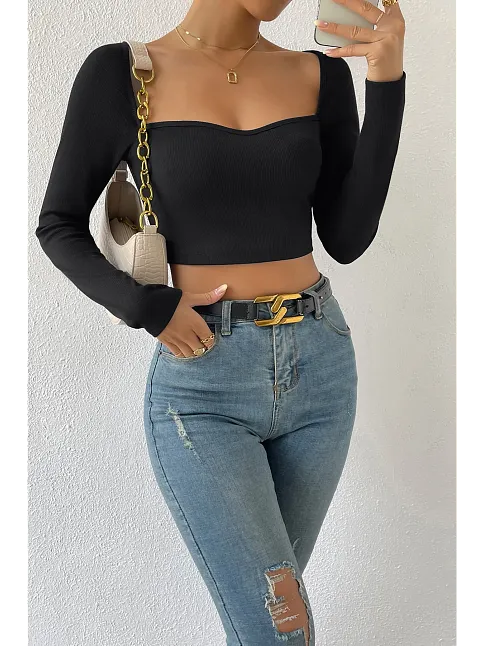 Kadın Siyah Uzun Kol Göğüs Dekolteli Şık Crop Top Bluz – Şık, Rahat Ve Kolay Kombinlenebilir