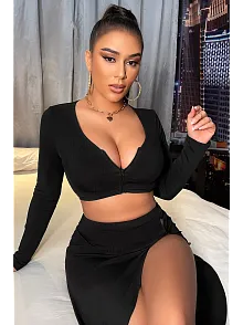 Kadın Siyah Uzun Kol Göğüs Ve Göbek Dekolteli Fermuarlı Crop Top Bluz – Şık, Rahat Ve Kolay Kombinlenebilir