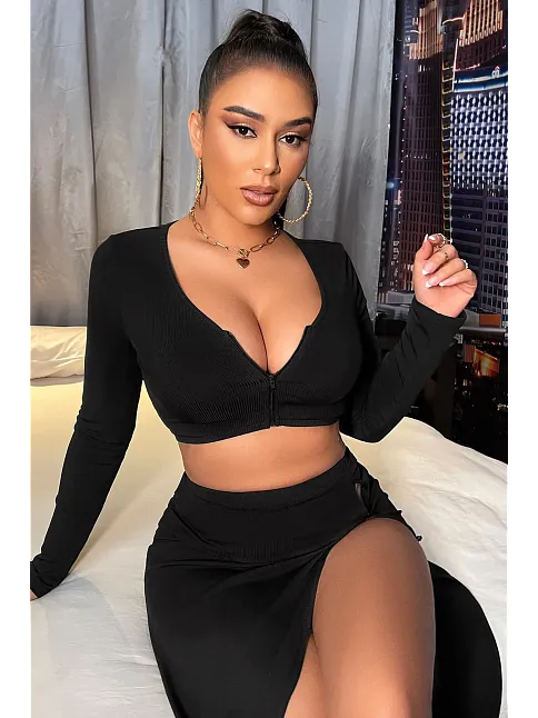 Kadın Siyah Uzun Kol Göğüs Ve Göbek Dekolteli Fermuarlı Crop Top Bluz – Şık, Rahat Ve Kolay Kombinlenebilir