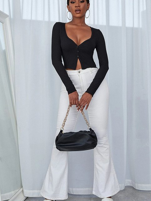 Kadın Siyah Uzun Kollu Düğmeli Göğüs Ve Göbek Dekolteli Crop Top Bluz – Şık, Rahat Ve Kolay Kombinlenebilir