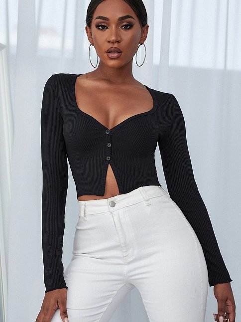 Kadın Siyah Uzun Kollu Düğmeli Göğüs Ve Göbek Dekolteli Crop Top Bluz – Şık, Rahat Ve Kolay Kombinlenebilir