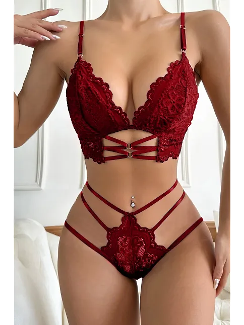 Kadın Bordo Dantel Cut-out Detaylı Şık Sütyen Ve Külot Takımı – Modern, Konforlu Ve Günlük Kombinlere Uygun