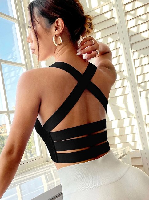 Kadın Siyah Sırtı Çapraz Lastik Detaylı Crop Top Bluz – Şık, Rahat Ve Kolay Kombinlenebilir