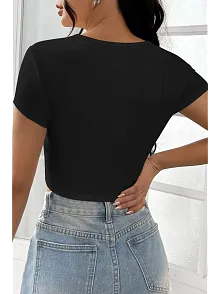 Kadın Siyah Yarım Kol Düz Yaka Crop Top Bluz – Şık, Rahat Ve Kolay Kombinlenebilir