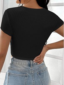 Kadın Siyah Yarım Kol Düz Yaka Crop Top Bluz – Şık, Rahat Ve Kolay Kombinlenebilir