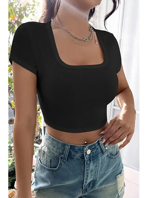 Kadın Siyah Yarım Kol Düz Yaka Crop Top Bluz – Şık, Rahat Ve Kolay Kombinlenebilir