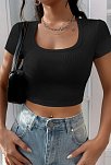 Kadın Siyah Yarım Kol Düz Yaka Crop Top Bluz – Şık, Rahat Ve Kolay Kombinlenebilir