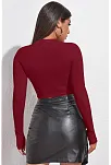 Kadın Bordo Göğüs Dekolteli Uzun Kollu Cut Out Crop Top Bluz – Şık, Rahat Ve Kolay Kombinlenebilir