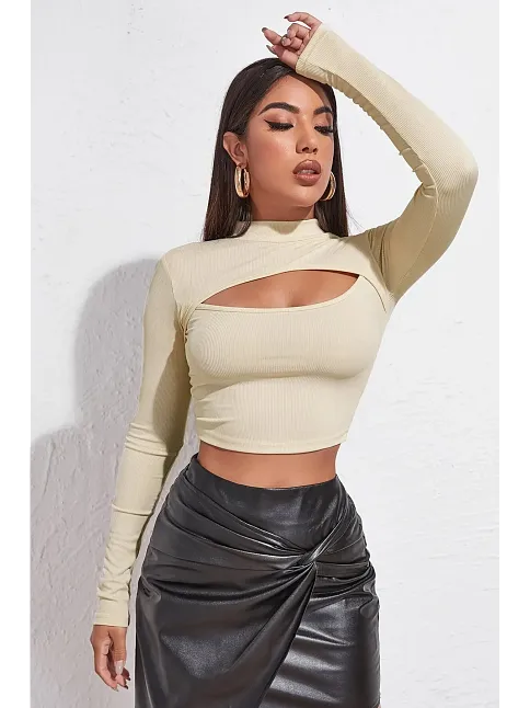 Kadın Ekru Göğüs Dekolteli Uzun Kollu Cut Out Crop Top Bluz – Şık, Rahat Ve Kolay Kombinlenebilir