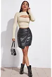 Kadın Ekru Göğüs Dekolteli Uzun Kollu Cut Out Crop Top Bluz – Şık, Rahat Ve Kolay Kombinlenebilir
