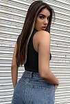 Kadın Siyah Yarım Fermuarlı Sıfır Kol Crop Top Bluz – Şık, Rahat Ve Kolay Kombinlenebilir