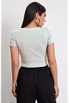 Kadın Beyaz Yuvarlak Yaka Yarım Kol Crop Top Bluz