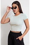 Kadın Beyaz Yuvarlak Yaka Yarım Kol Crop Top Bluz