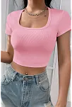 Kadın Pembe Yarım Kol Düz Yaka Crop Top Bluz – Şık, Rahat Ve Kolay Kombinlenebilir