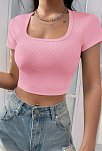 Kadın Pembe Yarım Kol Düz Yaka Crop Top Bluz – Şık, Rahat Ve Kolay Kombinlenebilir