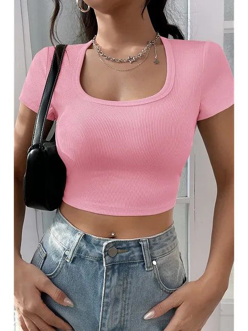 Kadın Pembe Yarım Kol Düz Yaka Crop Top Bluz – Şık, Rahat Ve Kolay Kombinlenebilir