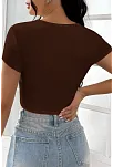 Kadın Kahverengi Yarım Kol Düz Yaka Crop Top Bluz – Şık, Rahat Ve Kolay Kombinlenebilir