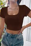 Kadın Kahverengi Yarım Kol Düz Yaka Crop Top Bluz – Şık, Rahat Ve Kolay Kombinlenebilir