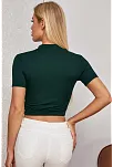 Kadın Yeşil Yarım Fermuarlı Ve Kısa Kollu Crop Top Bluz – Şık, Rahat Ve Kolay Kombinlenebilir