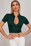 Kadın Yeşil Yarım Fermuarlı Ve Kısa Kollu Crop Top Bluz – Şık, Rahat Ve Kolay Kombinlenebilir