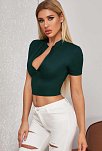 Kadın Yeşil Yarım Fermuarlı Ve Kısa Kollu Crop Top Bluz – Şık, Rahat Ve Kolay Kombinlenebilir