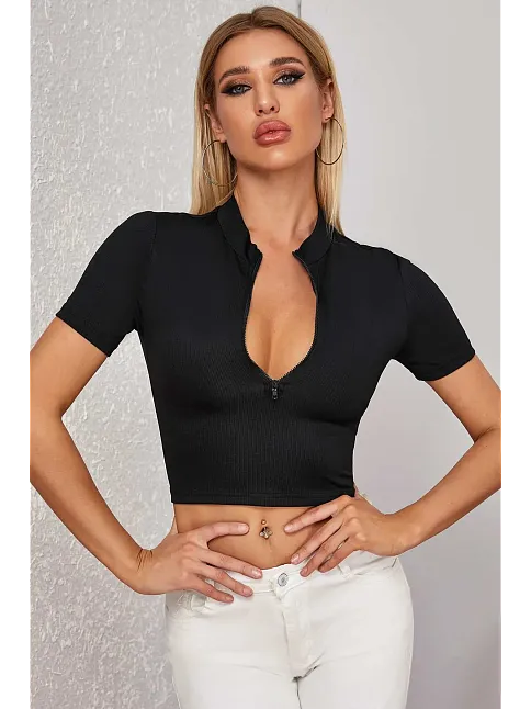 Kadın Siyah Yarım Fermuarlı Ve Kısa Kollu Crop Top Bluz