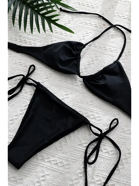 Kadın Siyah Yandan Bağlamalı Tangalı Üçgen Bikini Mayo Takımı – Modern, Konforlu Ve Günlük Kombinlere Uygun